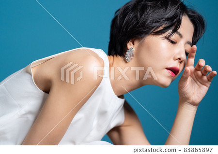 女性美容美中護膚 83865897