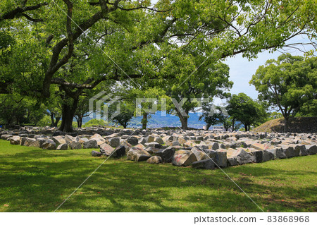 Kumamoto Castle under restoration of stone wall 83868968