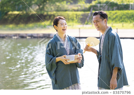 浴衣中間情侶溫泉之旅 83870796