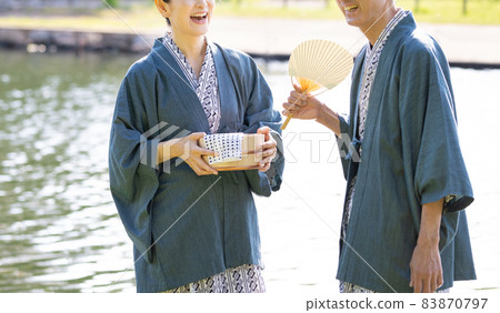 Yukata middle couple hot spring trip 83870797