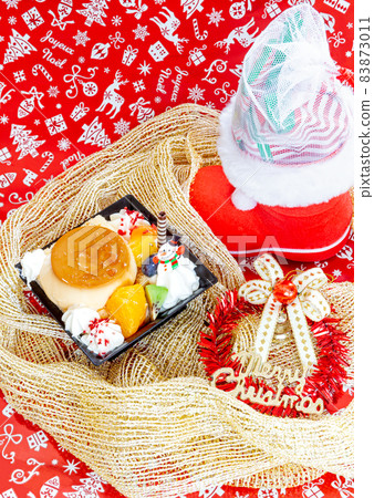Gifts of sweets for Christmas 83873011