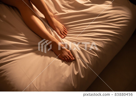 SEX / Female / Bed / Sex 83880456