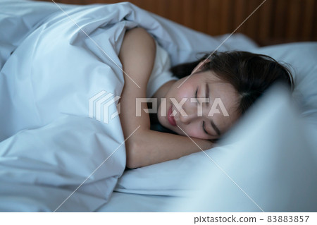 睡覺·女人 83883857