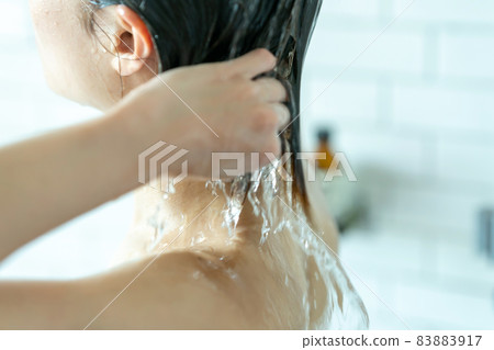 淋浴，洗髮水，女性 83883917