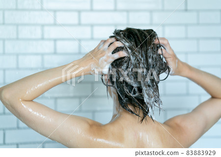 Shower, shampoo, female Shower, shampoo, female 83883929