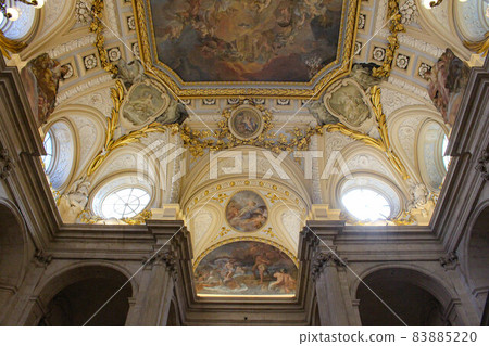 [Madrid] Royal Palace Interior Ceiling 83885220