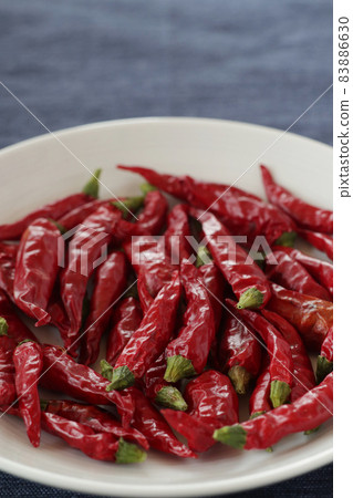 Hawk's claw (pepper) 83886630