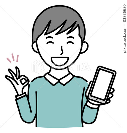一個微笑的年輕人操作智能手機 一個微笑的年輕人操作智能手機 83886680
