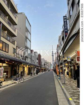 Evening Sky Tree from the shopping street 83887986