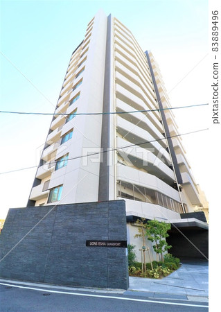 Lions Issha Grand Fort Lions Issha Grand Fort 83889496