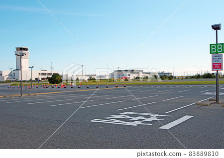 Kitakyushu Airport Parking Lot and Control Tower in Fukuoka Prefecture Kitakyushu Airport Parking Lot and Control Tower in Fukuoka Prefecture 83889810