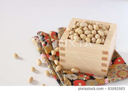 Setsubun bean sowing image 83892983