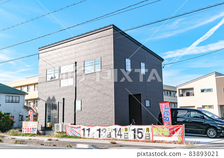 新建的待售房屋 新建的待售房屋 83893021