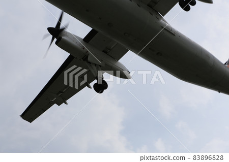 降落 降落 83896828