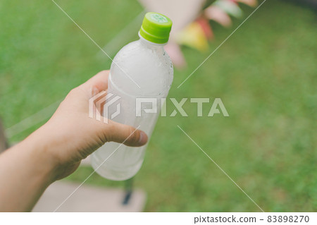 Frozen plastic bottle 83898270