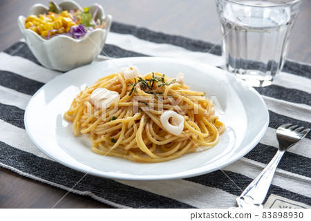 Cod roe and squid pasta Cod roe and squid pasta 83898930