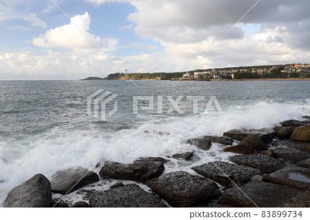 從埃塞爾銀行看到的東尋坊（福井縣堺市） 83899734