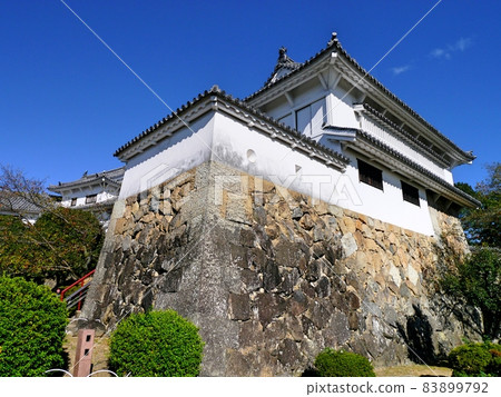 Himeji Castle Nishinomaru Cosmetic Tower (Important Cultural Property) 83899792