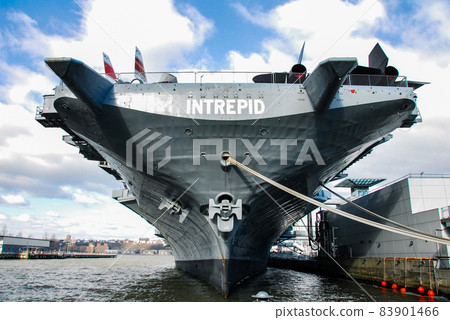 使用航空母艦的無畏號海空航天博物館（紐約） 83901466