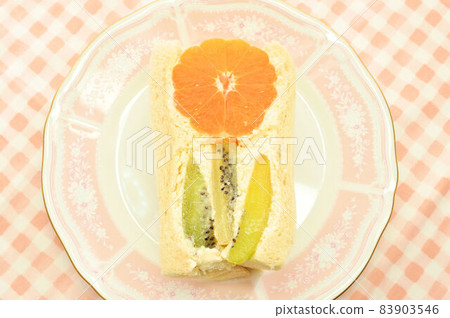 Tangerine flower fruit sandwich 83903546