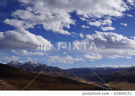 Magnificent view of Larungar, Kham region, Tibet Magnificent view of Larungar, Kham region, Tibet 83904531