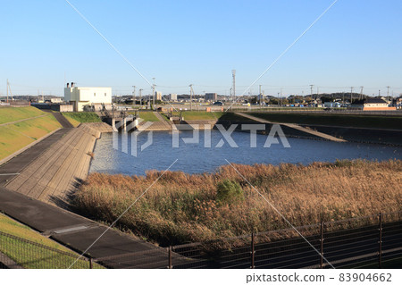 Kaneda Higashi Rainwater Pumping Station Retention Pond (Kisarazu City) 83904662