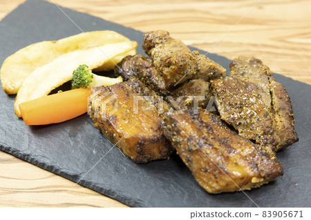 Delicious pork ribs 83905671