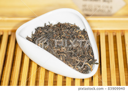 Chinese bulk extruded tea ripe Puer in tea presentation vessel Chinese bulk extruded tea ripe Puer in tea presentation vessel 83909940