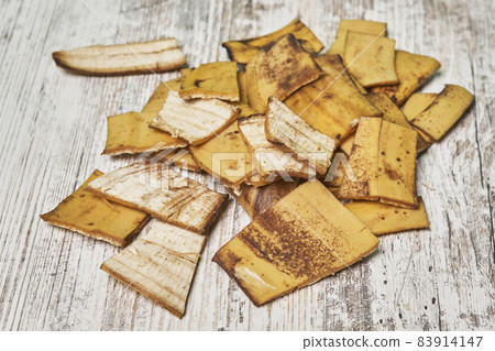 Banana peel fertilizer - cut banana peels into small pieces ready to make fertilizer. Nitrogen of banana fruit peels effective for growing low-nitrogen plants agriculture Banana peel fertilizer - cut banana peels into small pieces ready to make fertilizer. Nitrogen of banana fruit peels effective for growing low-nitrogen plants agriculture 83914147