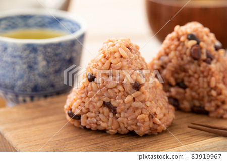 Fermented brown rice rice balls Fermented brown rice rice balls 83919967