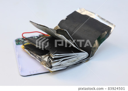 Contents of the inflated mobile battery Contents of the inflated mobile battery 83924501
