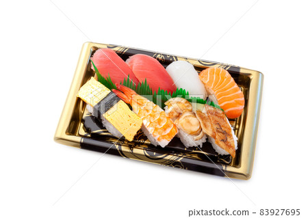 Takeaway sushi pack [white background] 83927695
