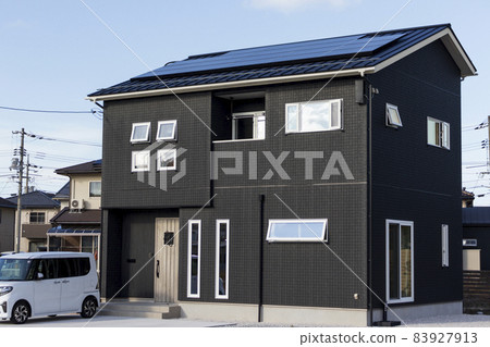 新建房屋,單面屋頂黑色生態屋 新建房屋,單面屋頂黑色生態屋 83927913