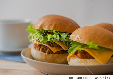 漢堡特寫餐具材料 漢堡特寫餐具材料 83928135