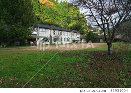 [關閉] 廣島縣莊原市舊東城菅岳小學校場地 83931094