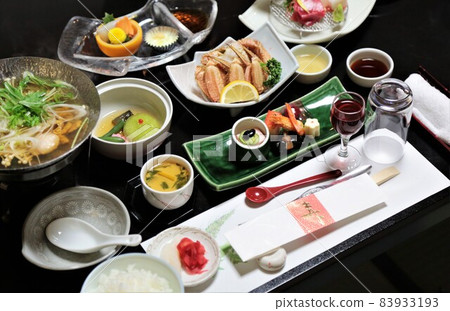Ryokan's meal 83933193
