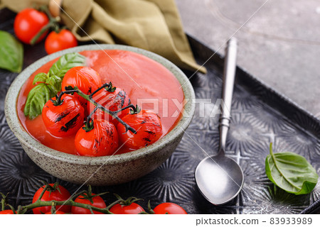 Healthy vegetable tomato cream soup 83933989