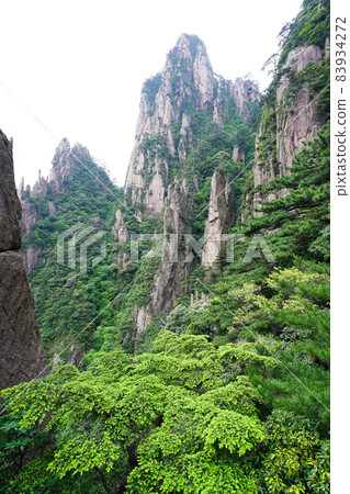 Huangshan, China Huangshan, China 83934272
