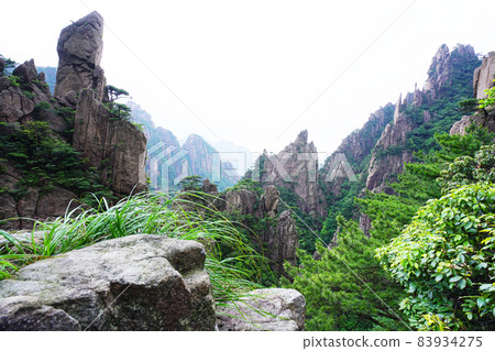 Huangshan, China Huangshan, China 83934275