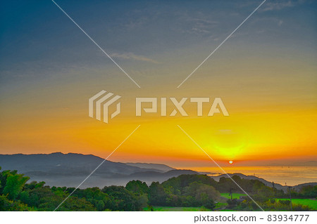 [Hyogo Prefecture] October, evening view from Awaji Island 83934777