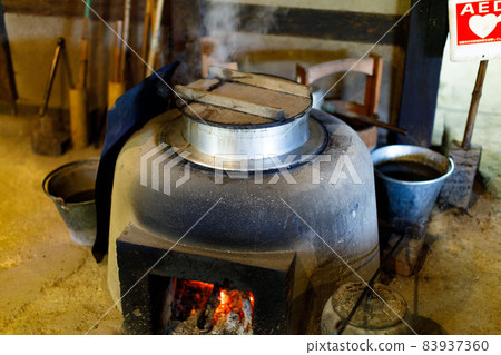 Important Cultural Property Former Takahashi Family Residence Kamado Flame 83937360