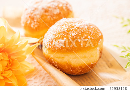 Western confectionery donut Western confectionery donut 83938138