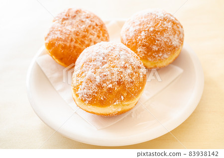 西式甜甜圈 83938142