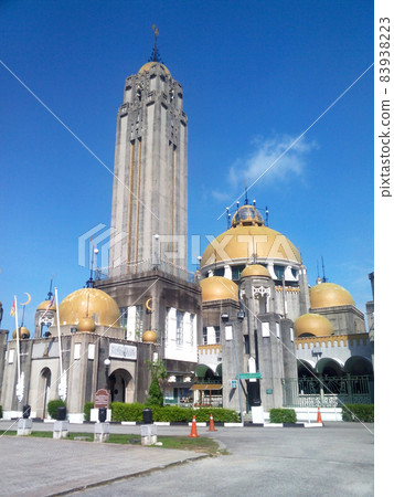 SELANGOR, MALAYSIA -AUGUST 21, 2014: Sultan Sulaiman Mosque at Klang, Selangor, Malaysia. It was a Selangor's royal mosque and officially opened in 1934. SELANGOR, MALAYSIA -AUGUST 21, 2014: Sultan Sulaiman Mosque at Klang, Selangor, Malaysia. It was a Selangor's royal mosque and officially opened in 1934. 83938223