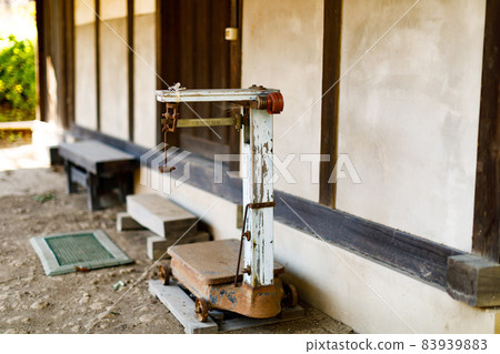 Important cultural property, former Takahashi family residence, antique pedestal Important cultural property, former Takahashi family residence, antique pedestal 83939883