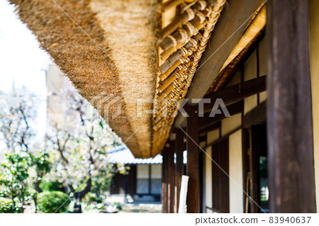Important cultural property, former Takahashi family residence, thatched roof 83940637
