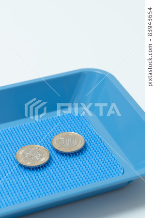 New 500 yen and change tray image 83943654