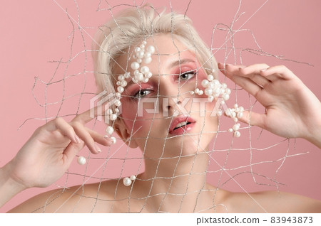 Face woman blonde hair naturalmake up, clear skin. Beauty portret Face woman blonde hair naturalmake up, clear skin. Beauty portret 83943873