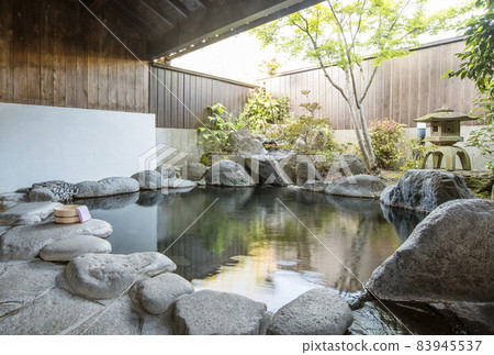 露天浴池、溫泉形象、溫泉氛圍、自由流動的溫泉形像素材 露天浴池、溫泉形象、溫泉氛圍、自由流動的溫泉形像素材 83945537