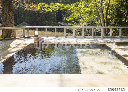 露天浴池溫泉形象檜浴溫泉情感源泉流淌形像素材 露天浴池溫泉形象檜浴溫泉情感源泉流淌形像素材 83945583